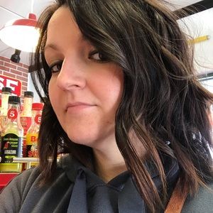 Meet your Posher, Amanda